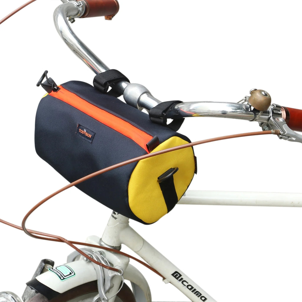 Waterproof Nylon Bike Handlebar Bag J571420