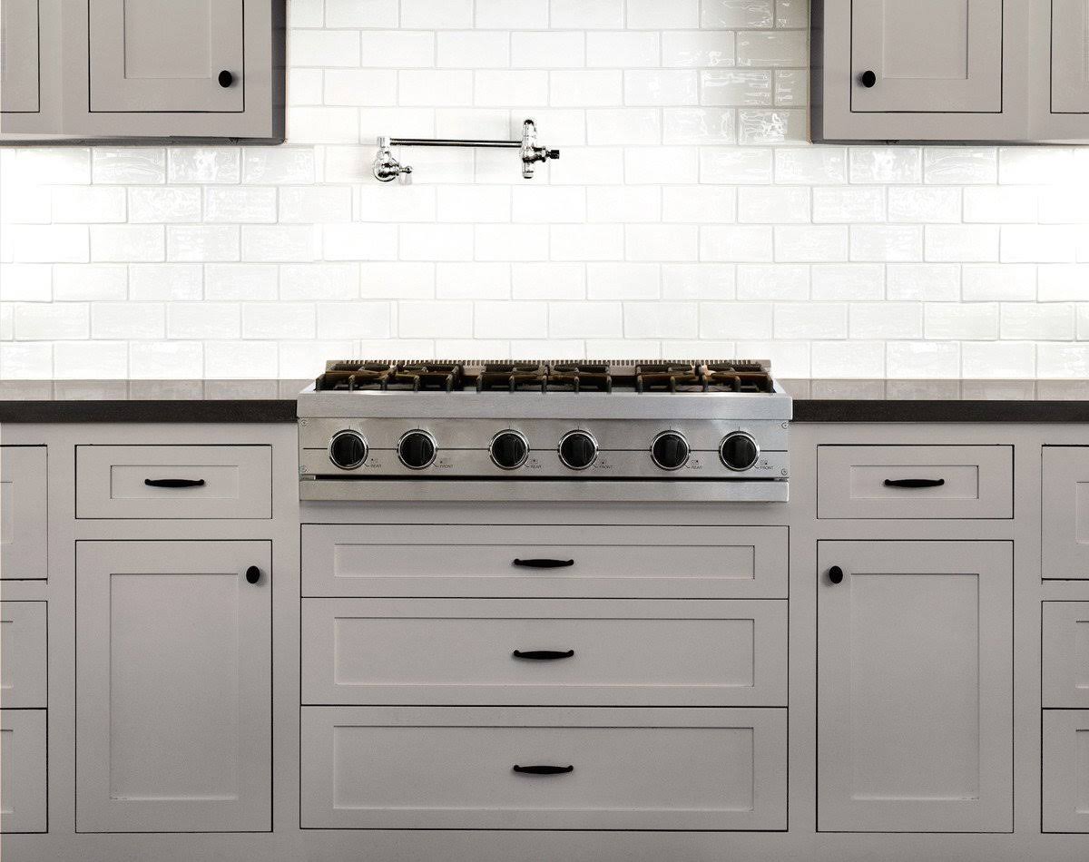 Cabinet Makeover Paint Kit Q52658