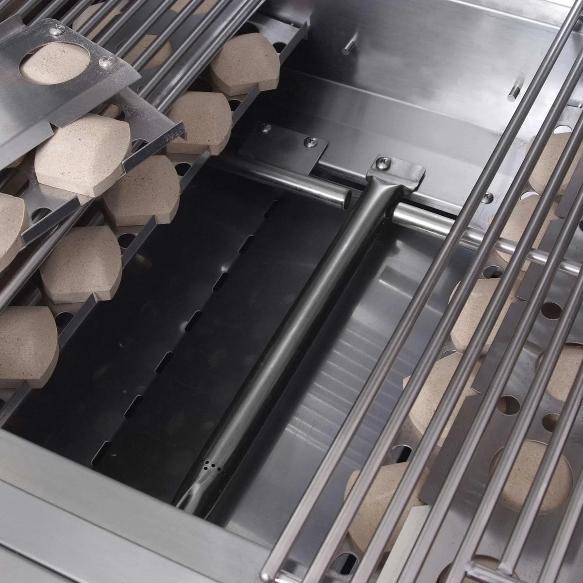 40-Inch 5-Burner Natural Gas Grill With Rear Infrared Burner & Grill Lights M3560