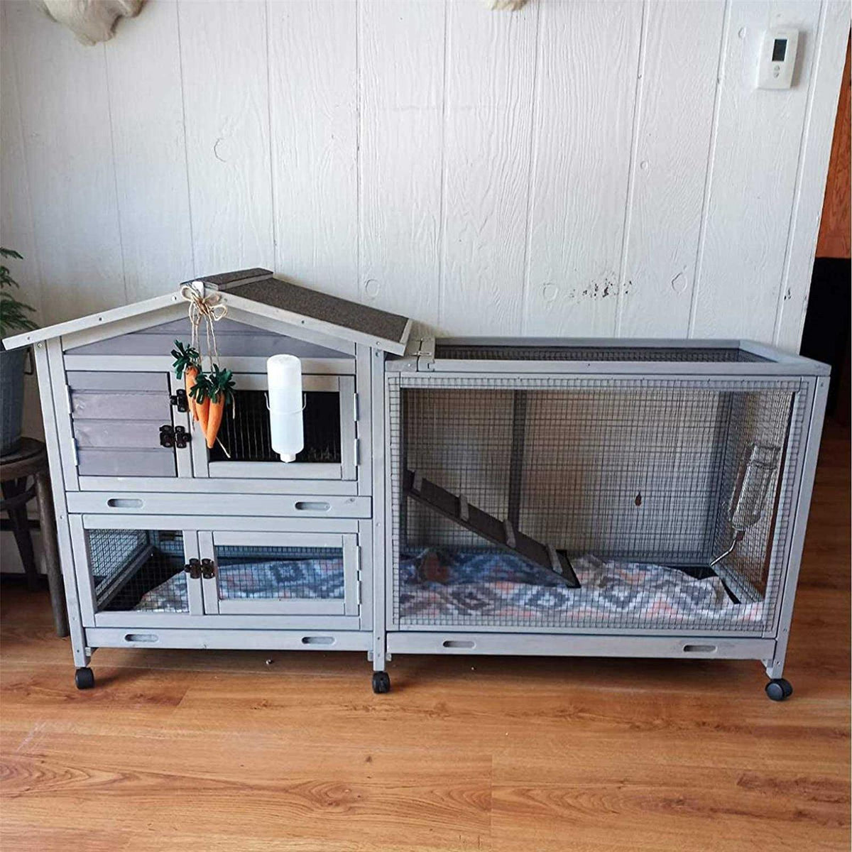 Rabbit Hutch with Casters and 3 Deep Pull Out Tray F75333