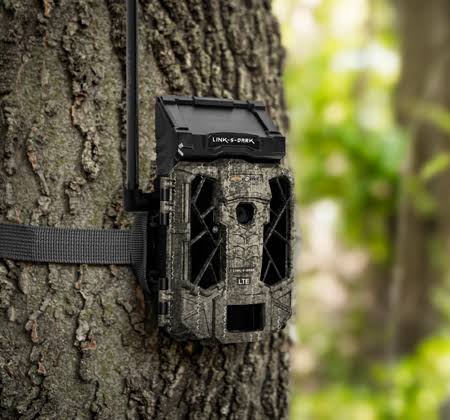 Solar Cellular Trail Camera D6043