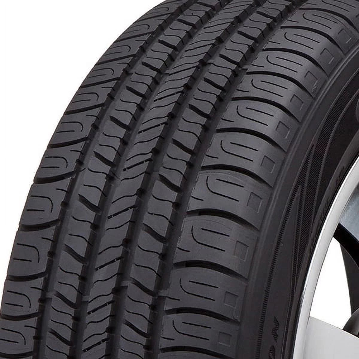 Set of 4 All-Season 195/65R15 91T Tires N8245
