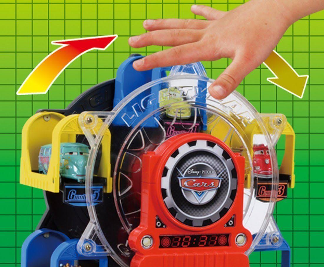Tomica Cars Giant Slalom Parking R892923
