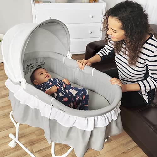 Portable 2-in-1 Bassinet & Cradle in Blue and White with Storage Basket U625713