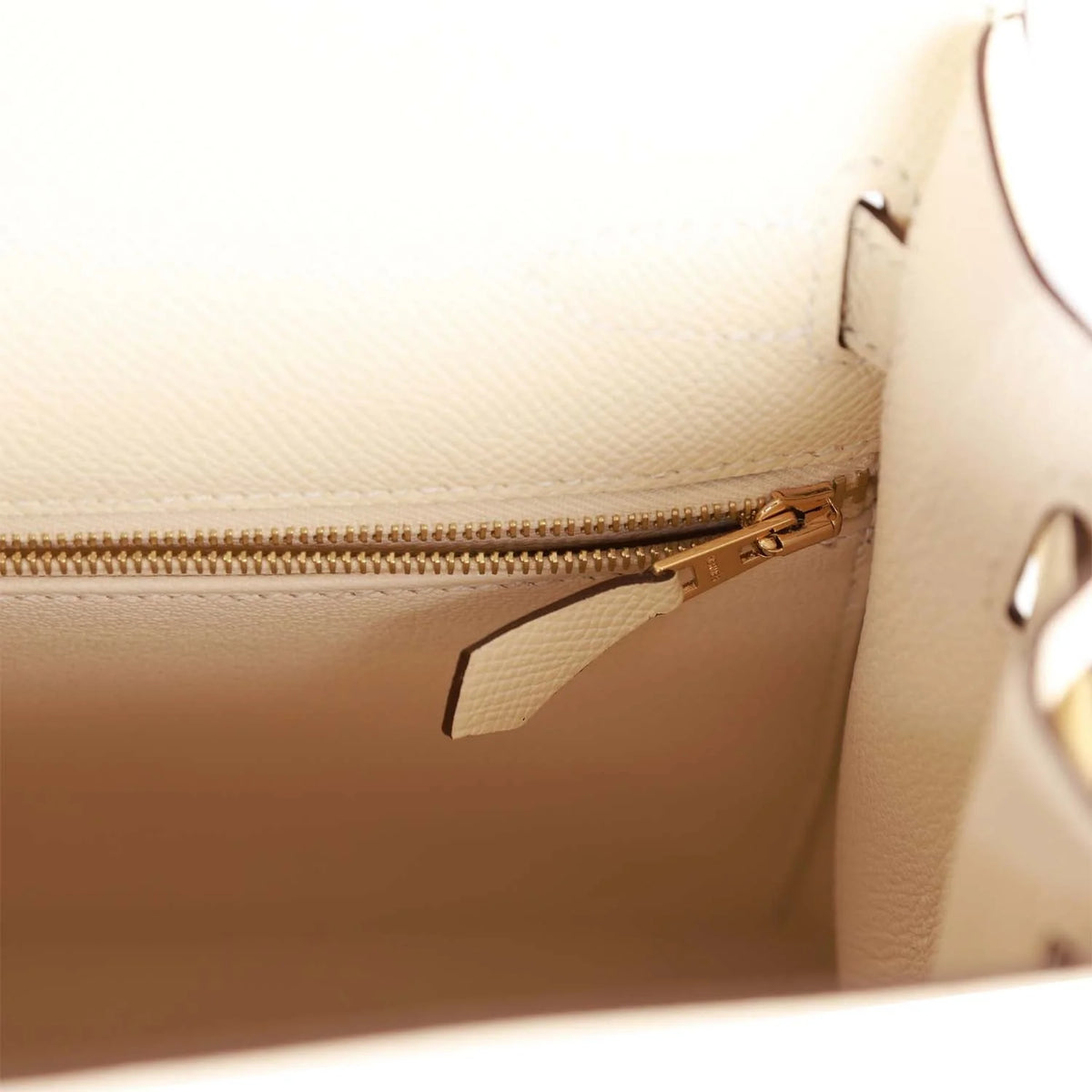 Nata Epsom Leather Handbag W89499