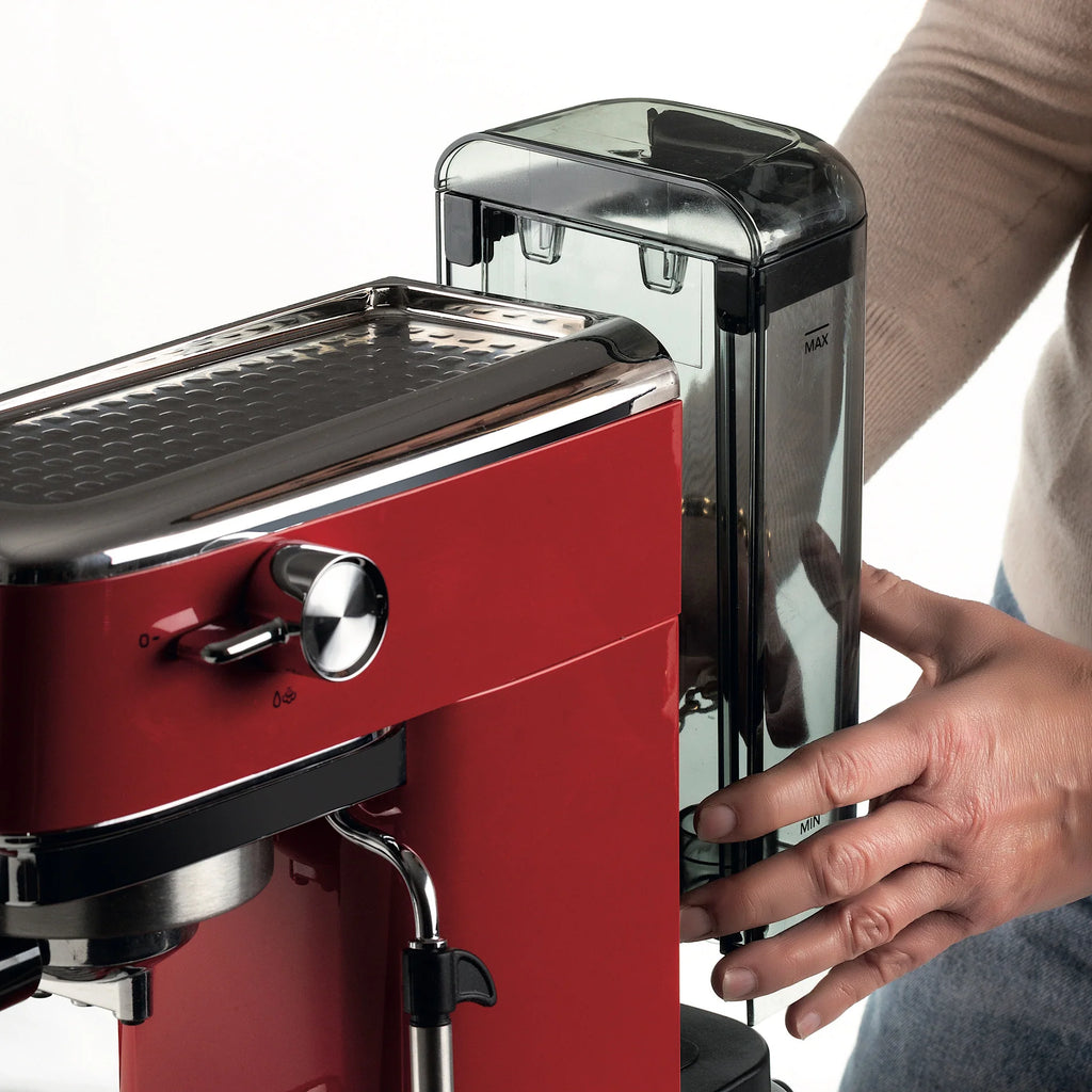 Red Metal Coffee Machine G579630
