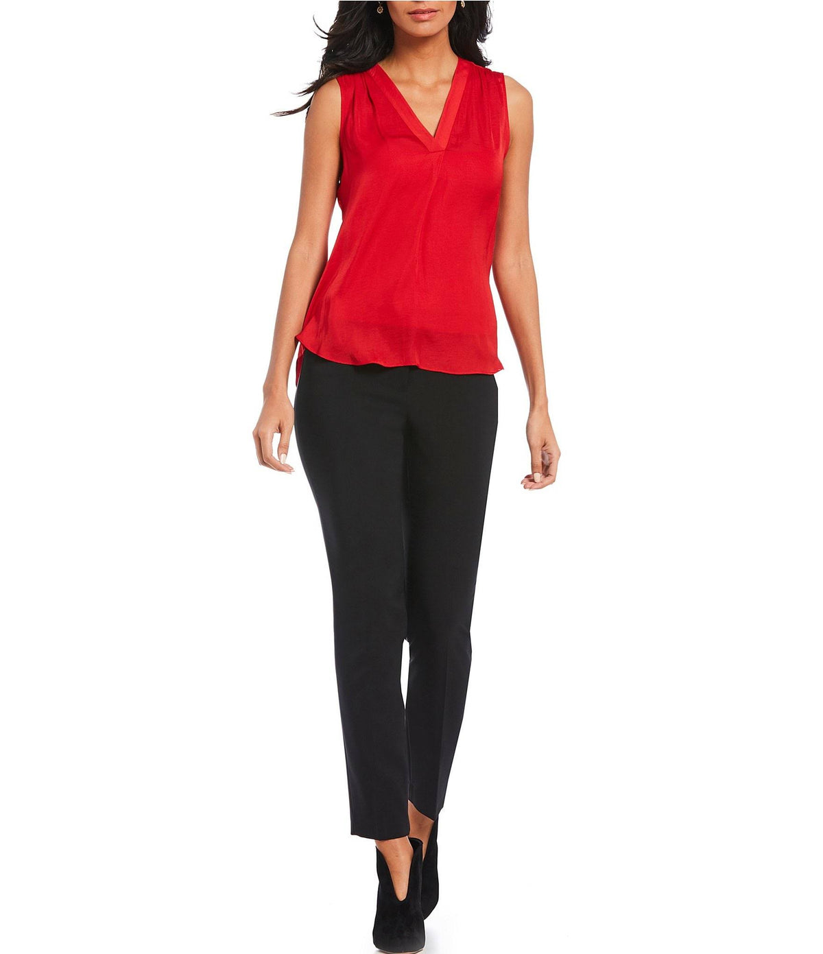 V-Neck Sleeveless Blouse F636862