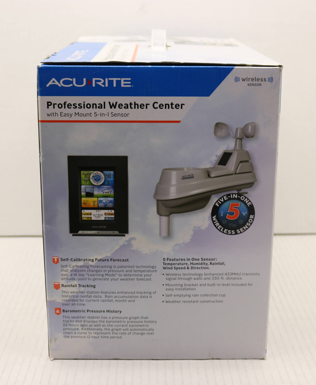 Professional Weather Center with 5-in-1 Sensor Z437922