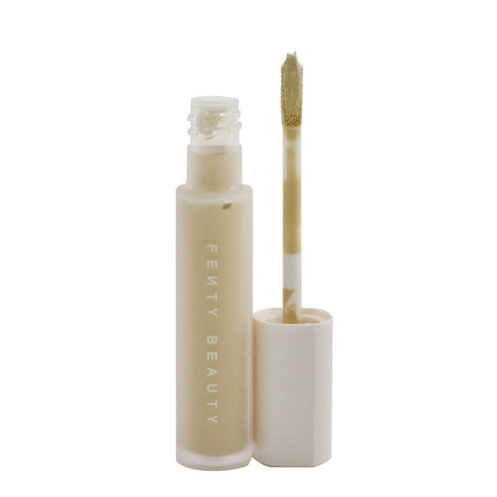 Concealer - #220 (Light Medium With Warm Undertone) 8ml/0.27oz C914014