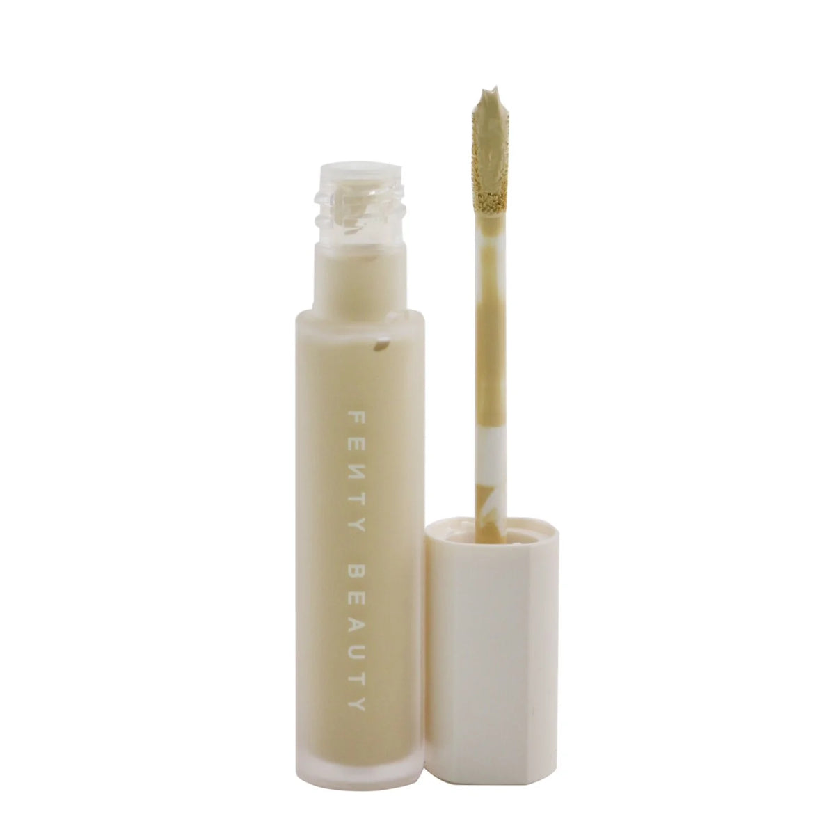 Concealer - #220 (Light Medium With Warm Undertone) 8ml/0.27oz C914014