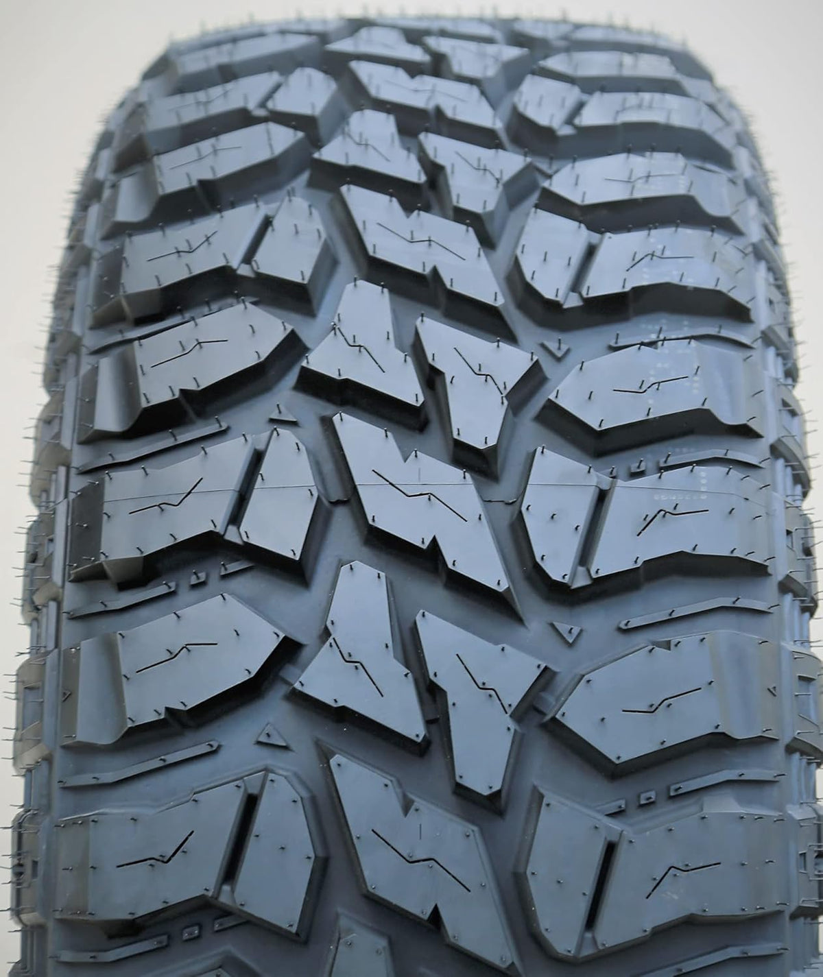 37X13.50R24LT Mud Off-Road Light Truck Radial Tire N340411