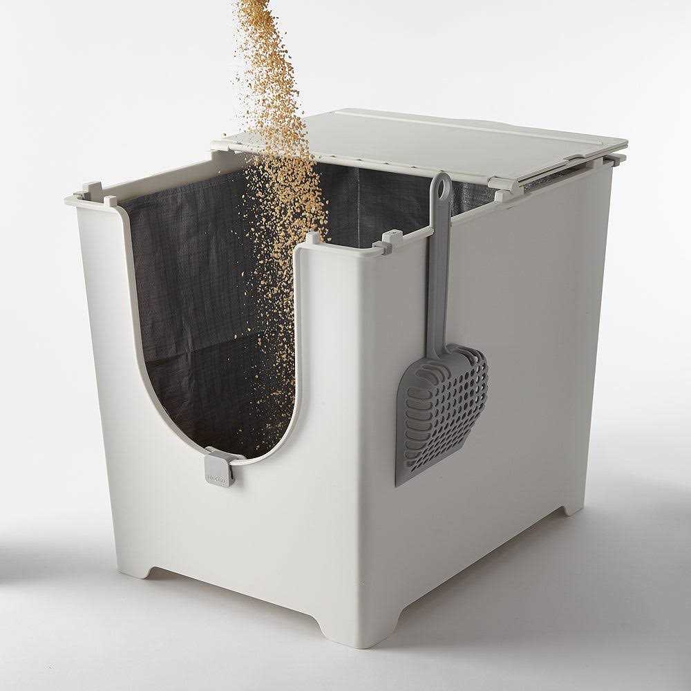 Flip Litter Box with Scoop and Reusable Liner Z24714
