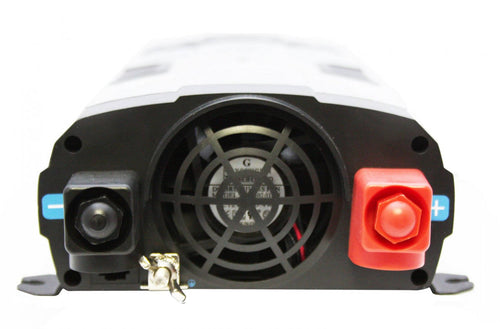 12-Volt Power Inverter 1,500 Watts B426